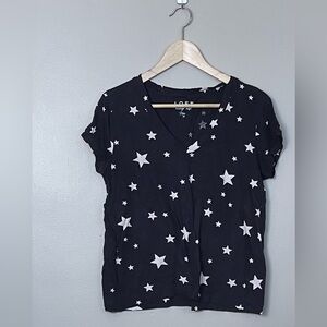 V-neck cotton tshirt medium